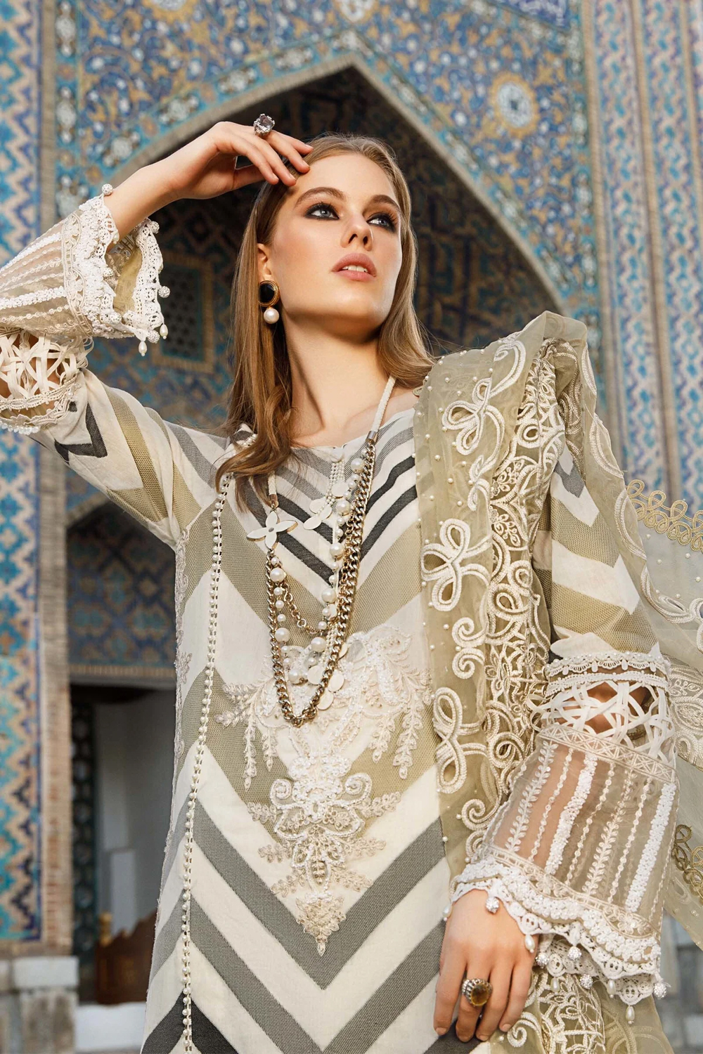 Maria-B-Unstitched-Lawn-D-2314-A-b