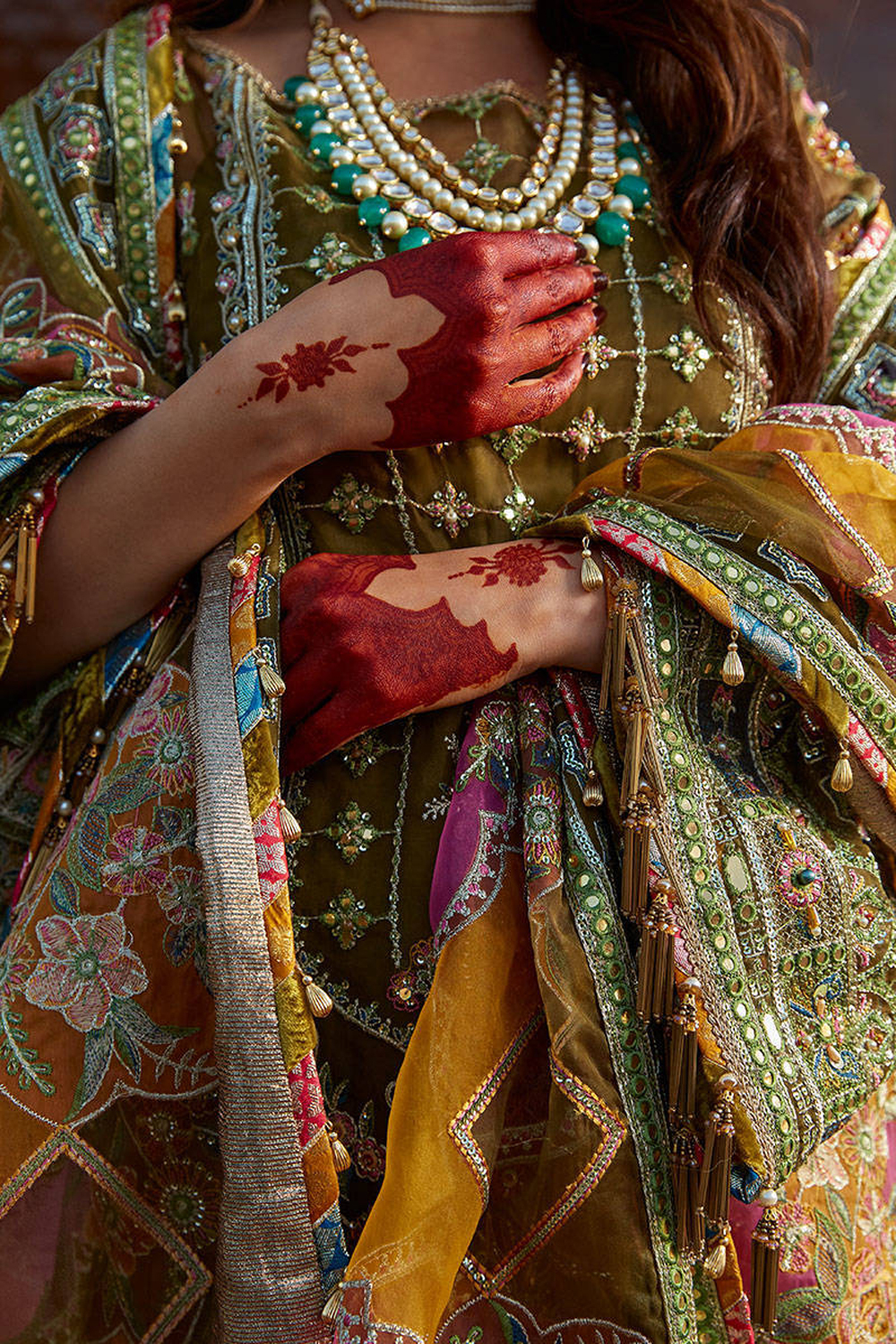 Mohsin-Naveed-Ranjha-–-MNR-–-VIRAAS-–-ZWU23-18-–-Moss-Green-g