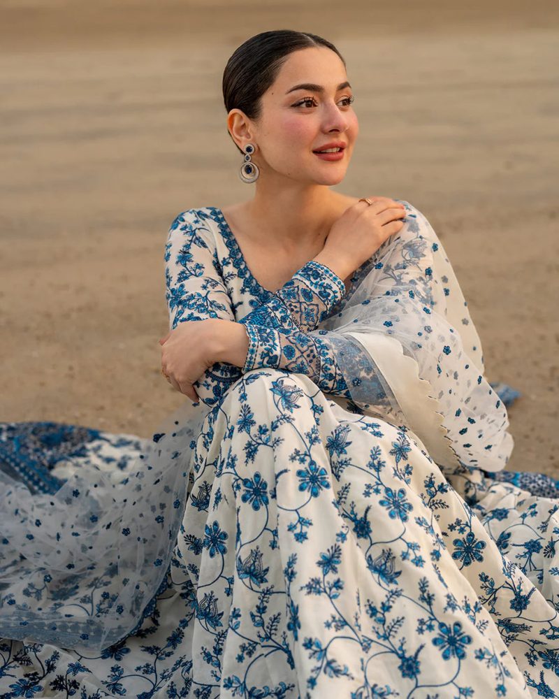 FAIZA SAQLAIN – NEORAH – JEHONA Master Replica 3